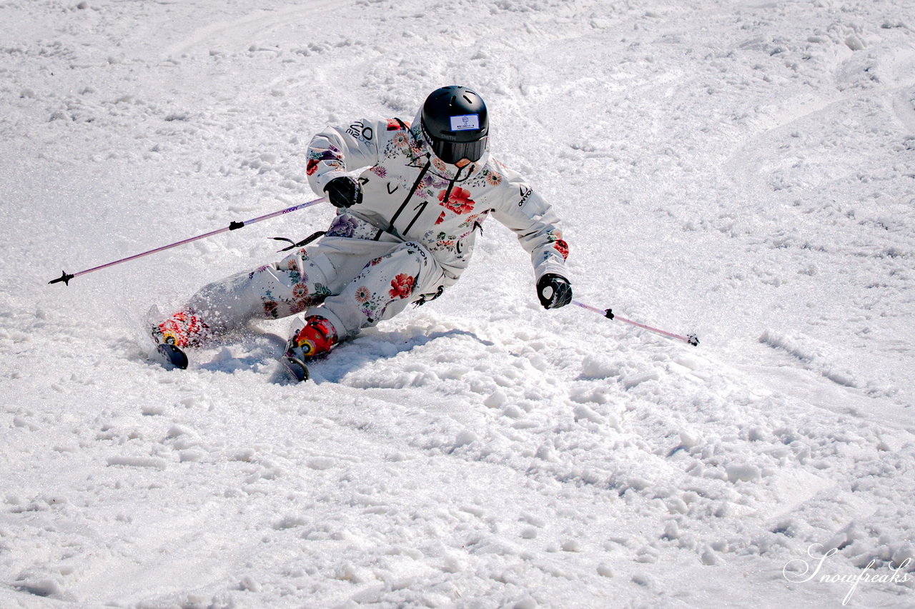 キロロリゾート｜ポカポカ陽気で絶好の春スキー日和♪こんな日は、みんなで思いっきり春雪を満喫しましょう！